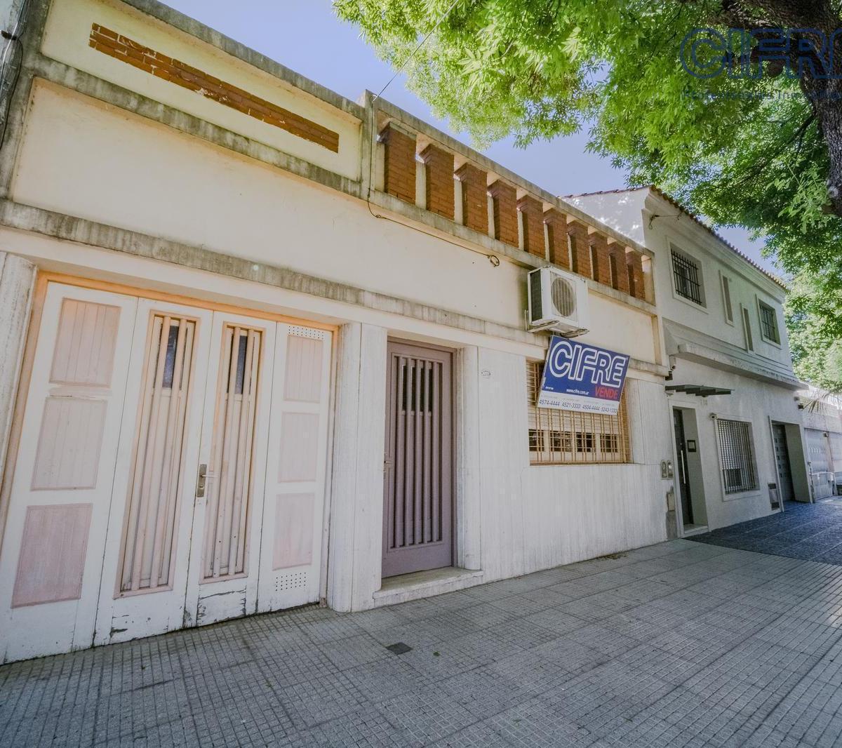 Casa 5 Dorm. Lote 8.66 X 41 Garage Quincho Terrazas Jardín Fondo Arbolado. 4