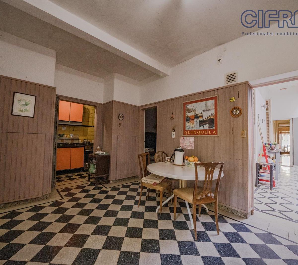 Casa 5 Dorm. Lote 8.66 X 41 Garage Quincho Terrazas Jardín Fondo Arbolado. 5
