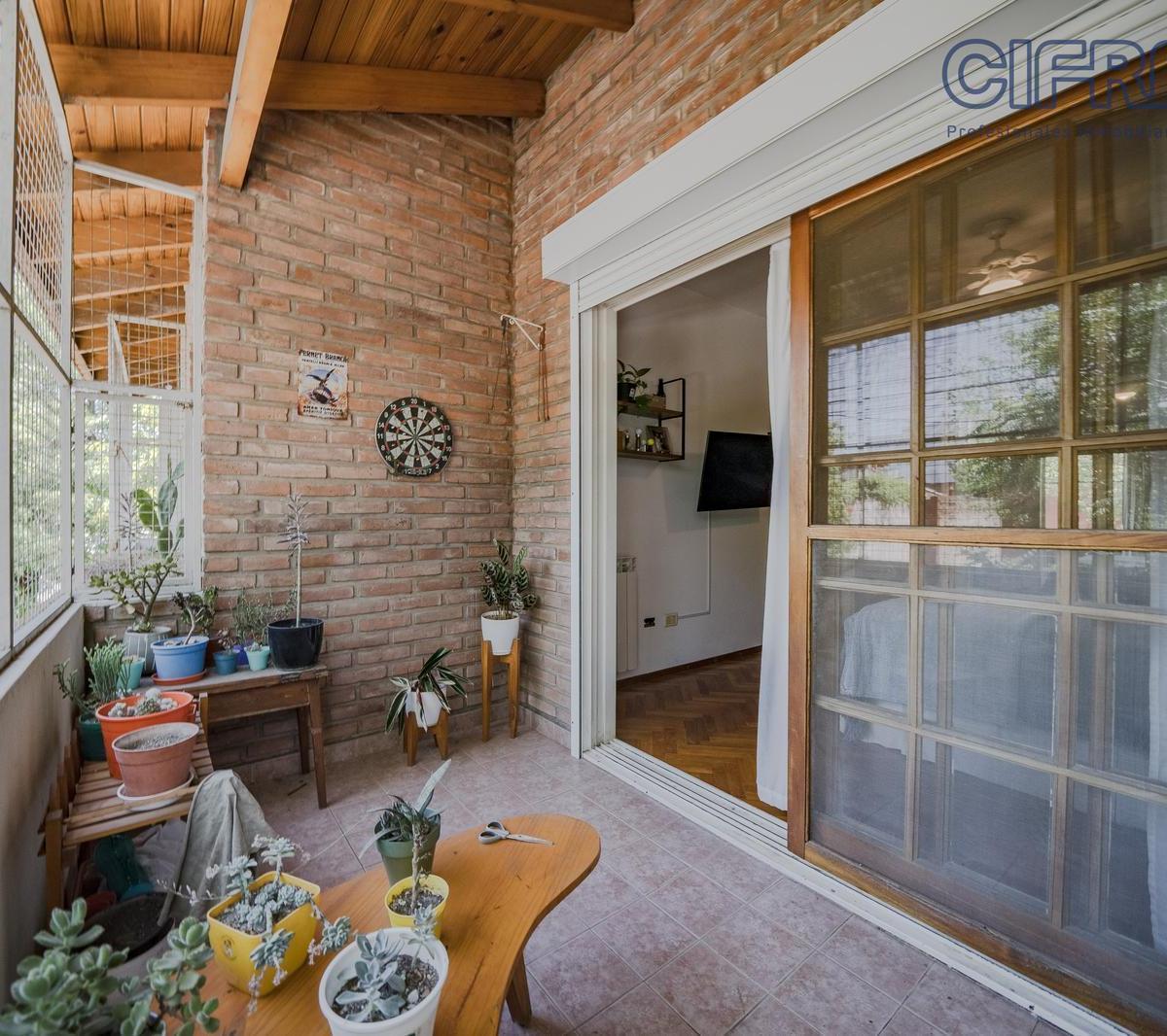 Casa en Lote Propio 5 Ambientes en Duplex con Jardín y Garaje. Lote 8.66 X 25 2