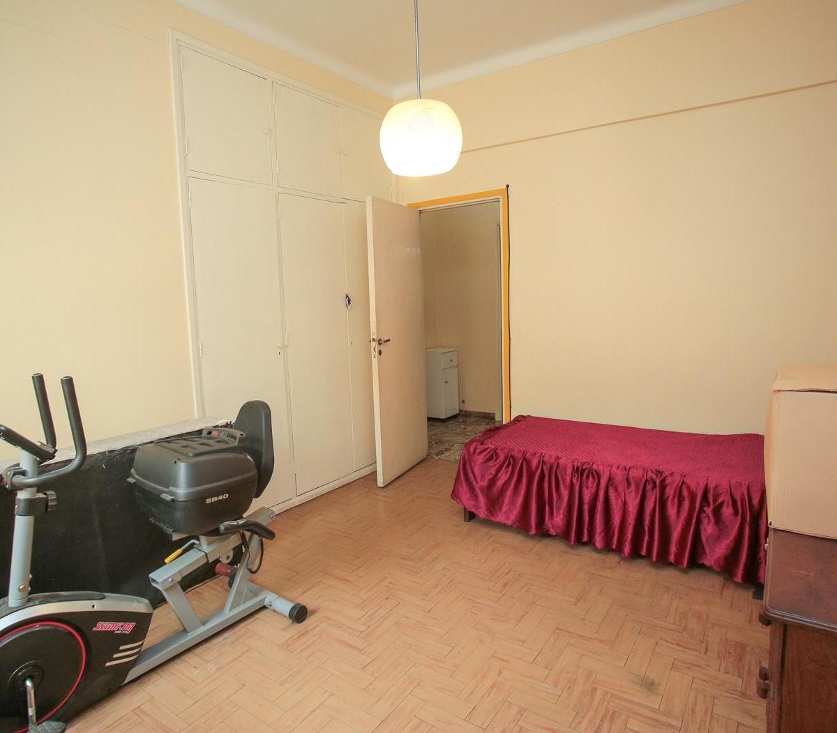 PH en 1er Piso por Escalera Ideal Para 2 Familias, Cómodos Ambientes con Patio y Terraza 3