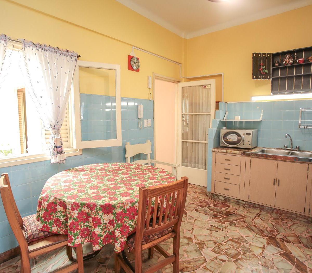 PH en 1er Piso por Escalera Ideal Para 2 Familias, Cómodos Ambientes con Patio y Terraza 2