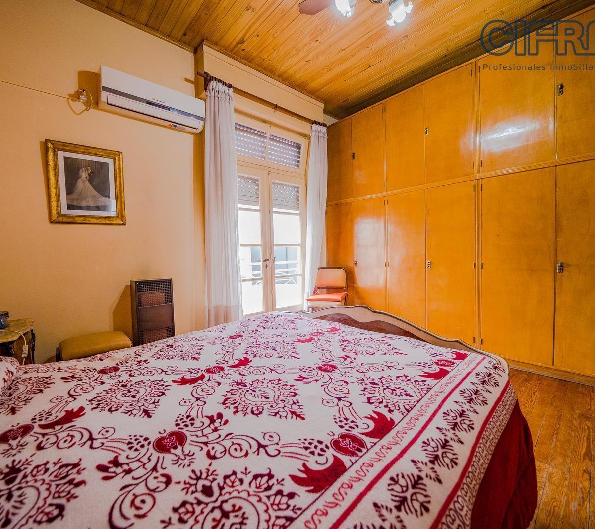 PH 1er Piso por Escalera, Entrada Indepte en Duplex. Ideal Dos Familias. 2 Amb y 4 Ambientes 4