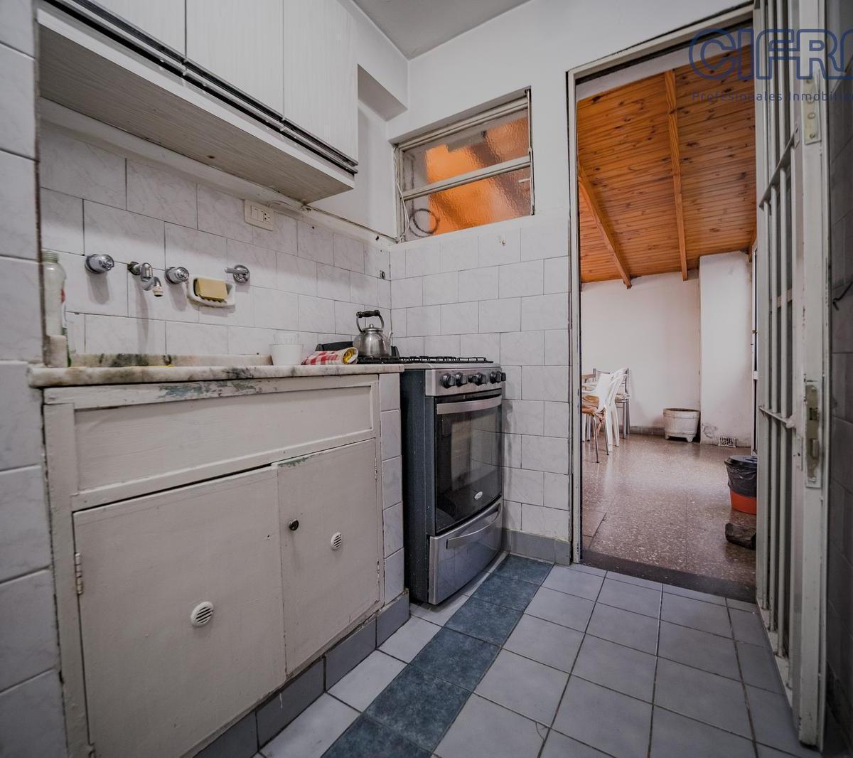 Departamento de 3 Ambientes con Gran Patio y Balcon 5