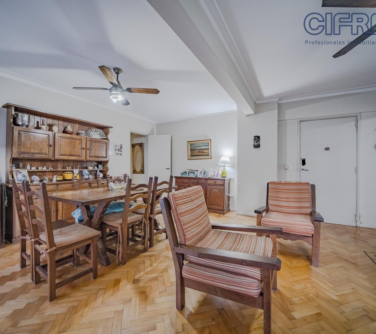 Departamento de 3 Ambientes con Gran Patio y Balcon 1