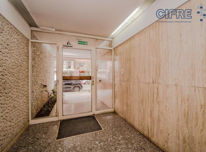 Departamento de 3 ambientes con balcón corrido en Colegiales 1