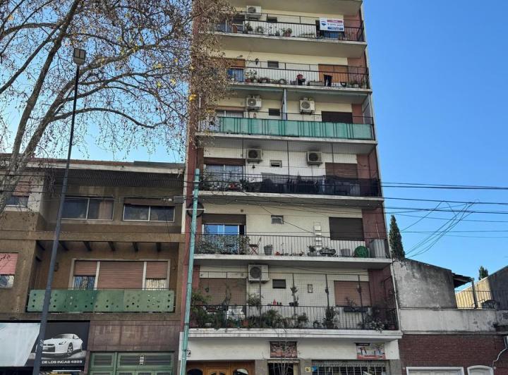 Departamento 3 ambientes amoblado A 3 cuadras del Subte Linea B 1