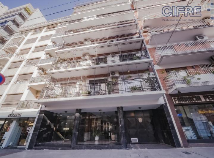 Departamento 4 ambientes con balcón y cochera fija cubierta 5