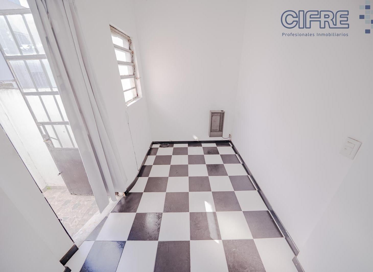 Foto de BAJÓ DE PRECIO! PH de 3 ambientes 1ero x escalera TIPO CHORIZO muy, imagen 3