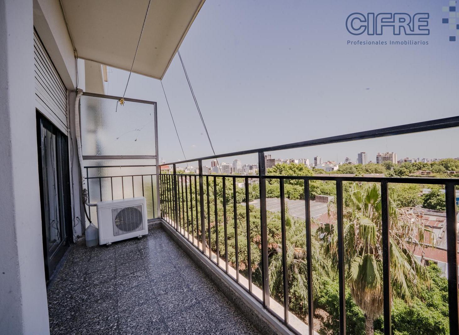 Departamento de 3 ambientes con balcón y vista panorámica en Caballito