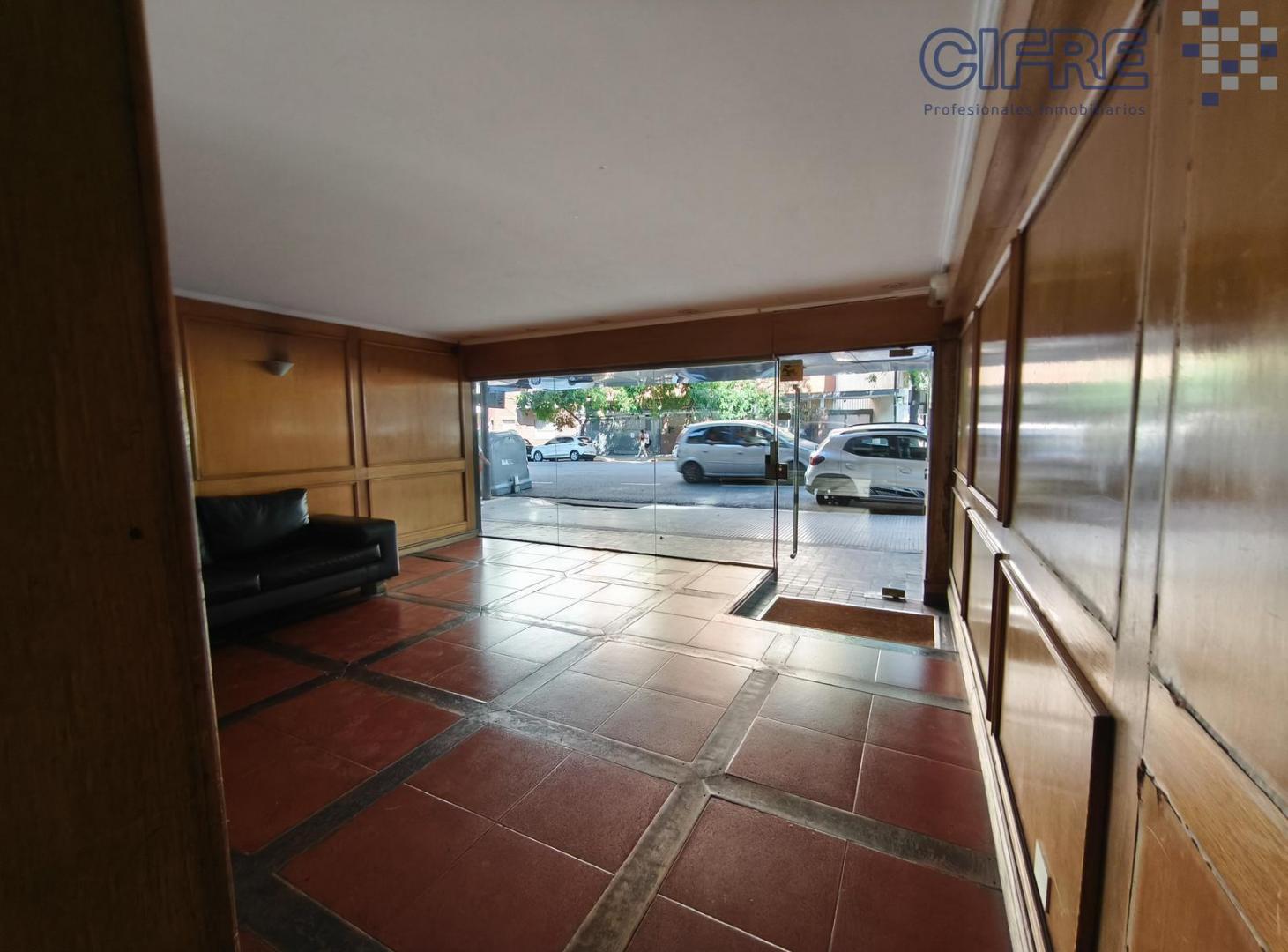 Foto de Departamento de 3 ambientes reciclados, 2 baños, con cochera fija y, imagen 4