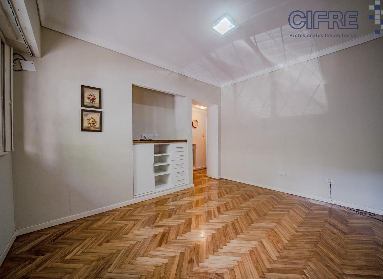 Foto de Departamento en PB de 2 ambientes con patio Muy Buen estado, en Villa, imagen 2