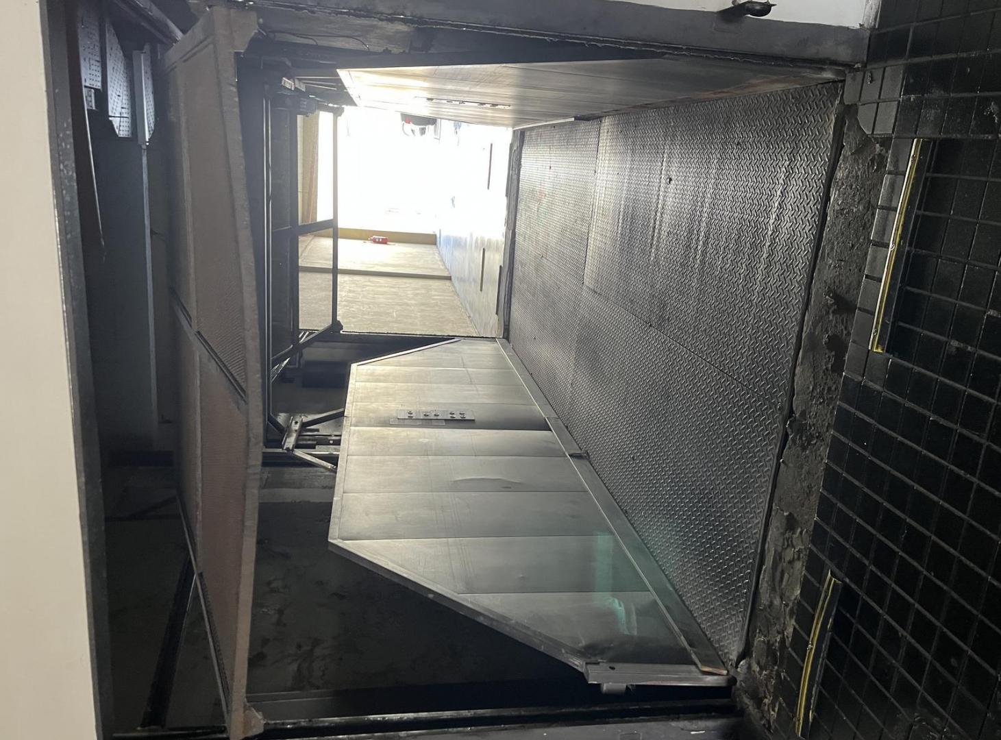 Foto de Cochera en Planta baja con portón automático. a 50mts del subte, imagen 4