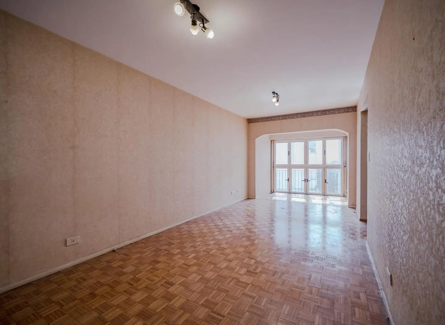 Departamento de 3 ambientes con dependencia en Caballito 5