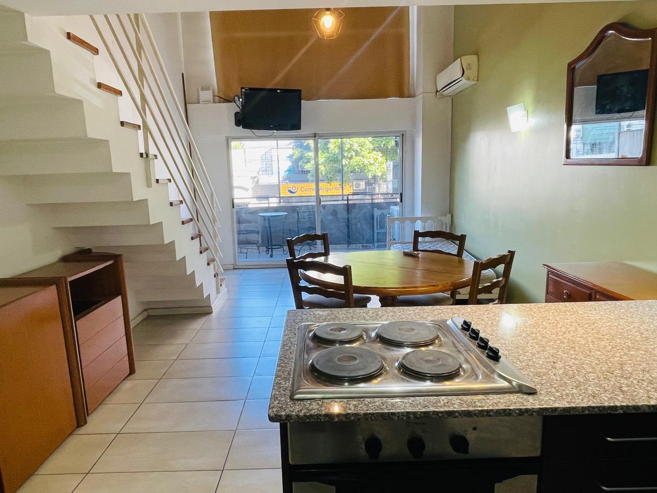 Foto de Departamento de 2 ambientes en duplex al frente con balcón en Belgrano, imagen 5