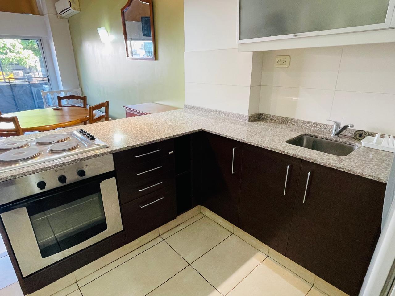Departamento de 2 ambientes en duplex al frente con balcón en Belgrano