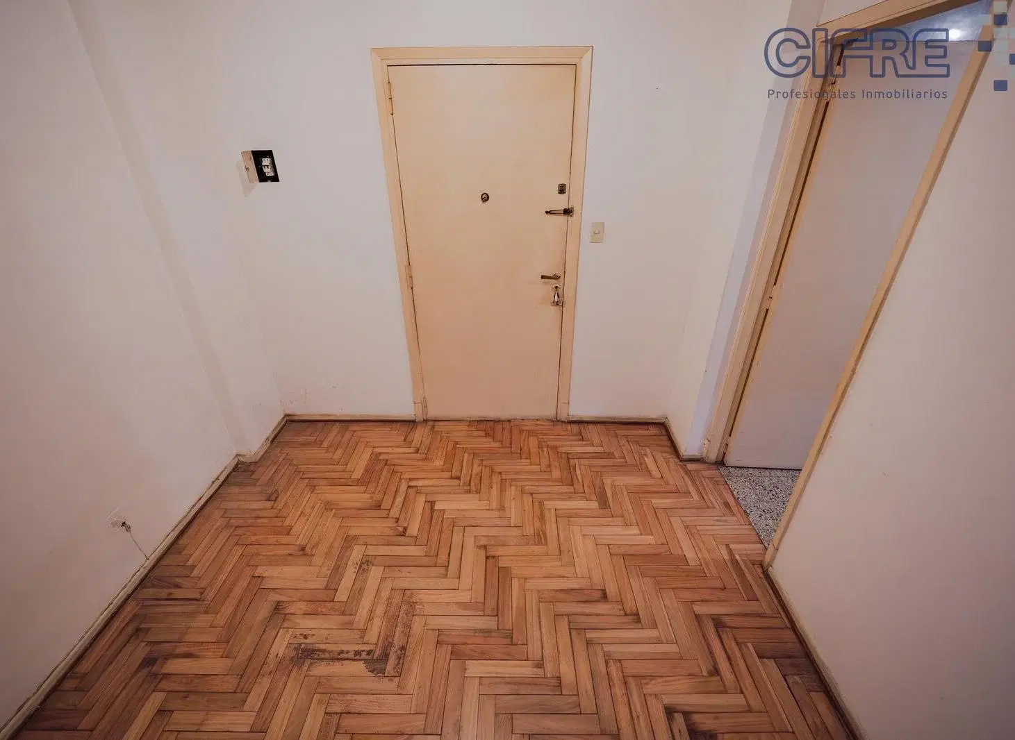 Departamento en venta de 2 ambientes sobre Boulevar Mendoza en pleno Villa Urquiza 3