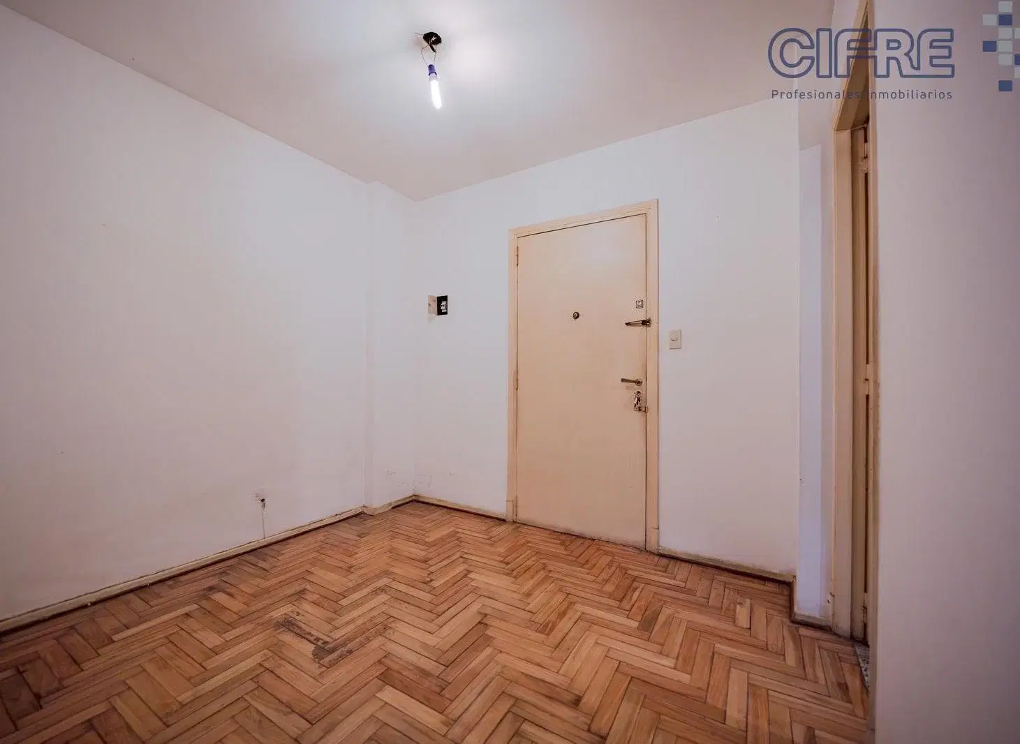 Departamento en venta de 2 ambientes sobre Boulevar Mendoza en pleno Villa Urquiza 5