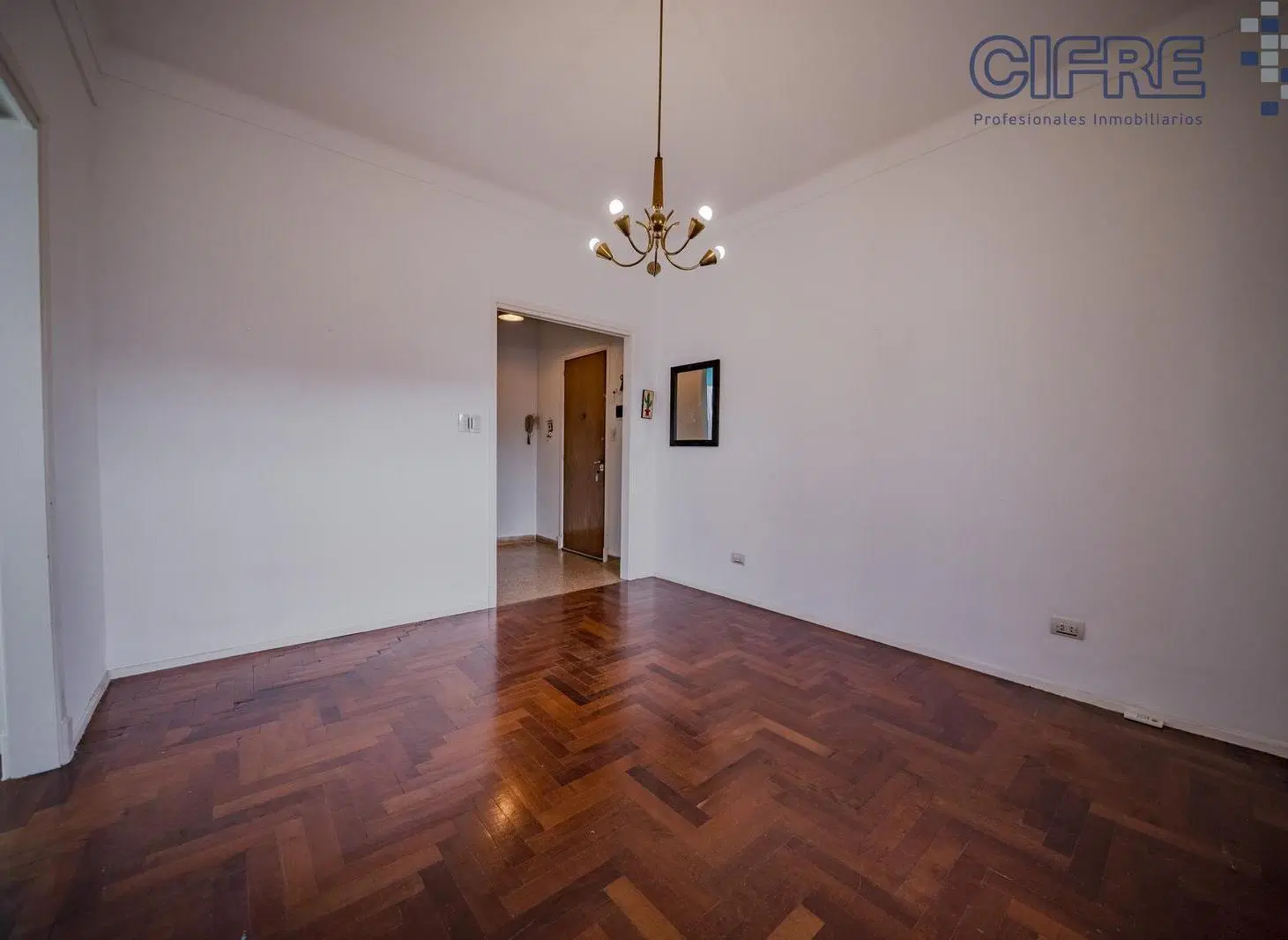 Muy buen departamento 2 ambientes Villa Devoto por escalera en primer piso 2