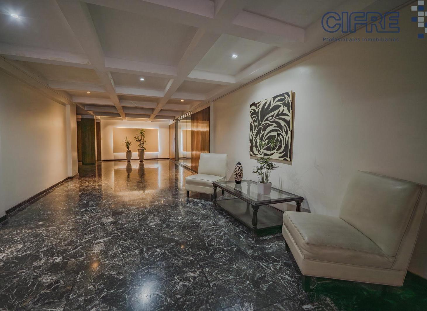 Departamento de 3 ambientes con balcón aterrazado y dependencia en Belgrano