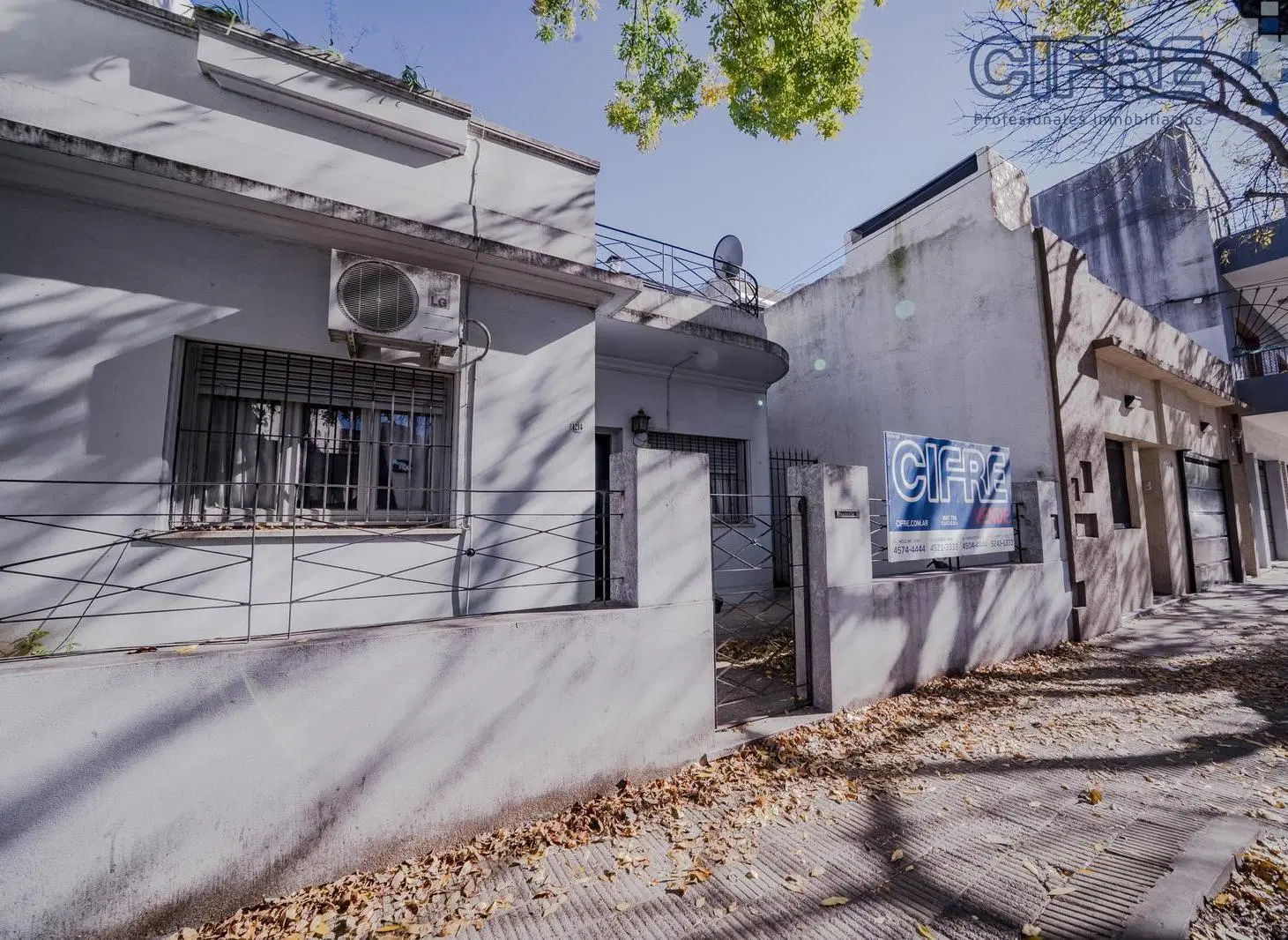 Casa en Floresta 4 ambientes con jardín A refaccionar 8,67 x 26,53 3