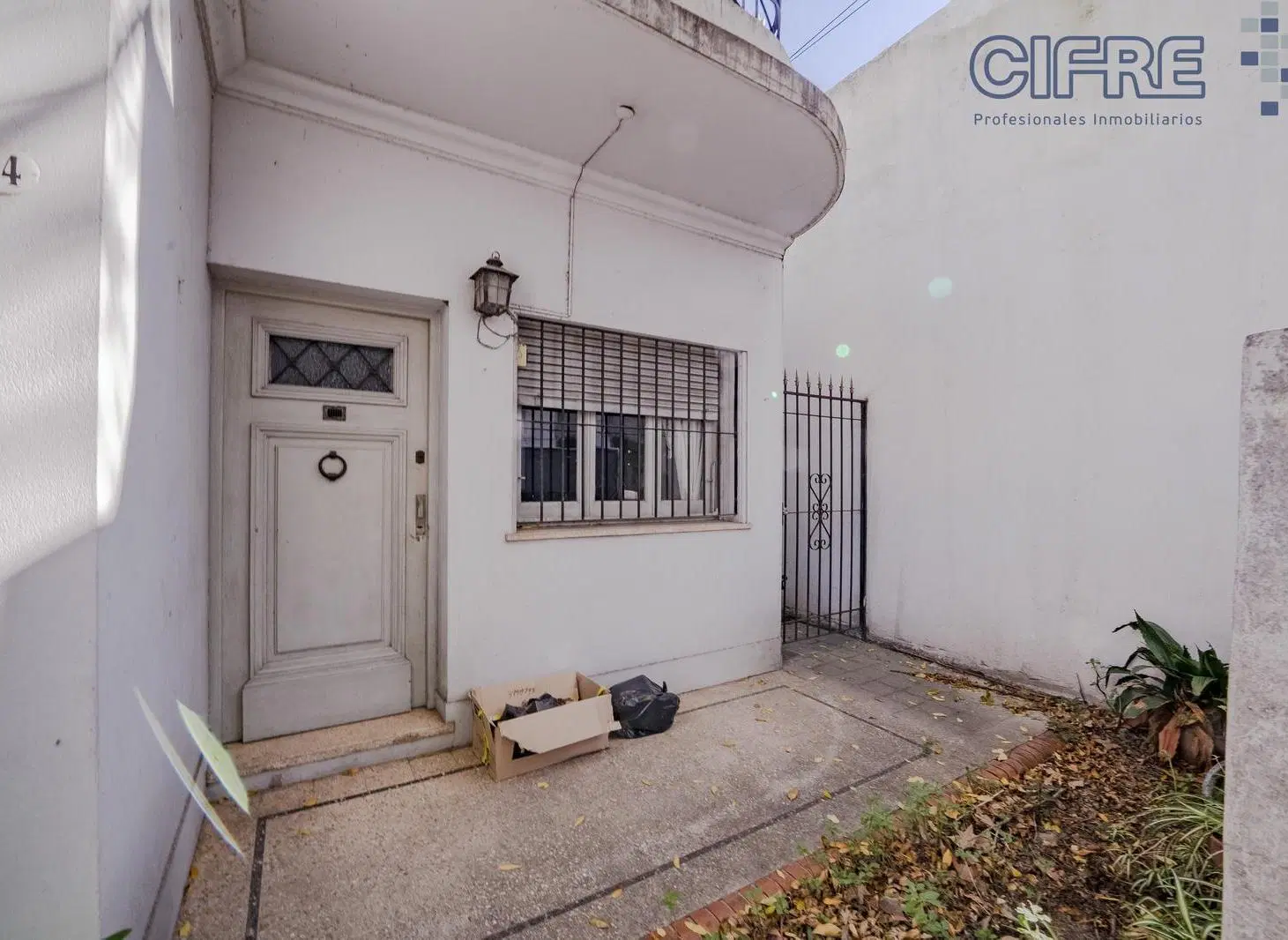 Casa en Floresta 4 ambientes con jardín A refaccionar 8,67 x 26,53 1