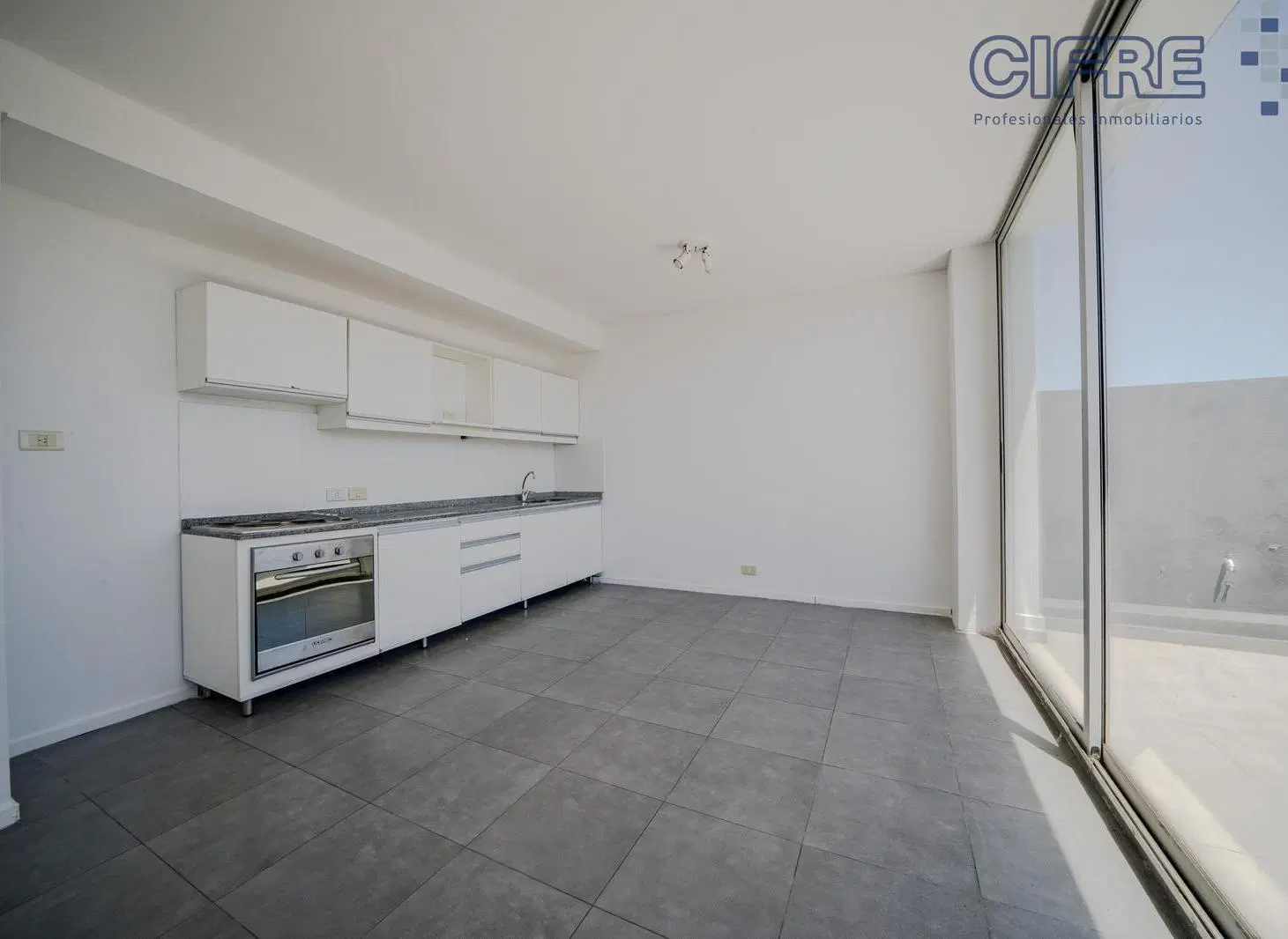 Departamento 2 ambientes cochera fija y descubierta. Balcón aterrazado, vista panorámica! 1