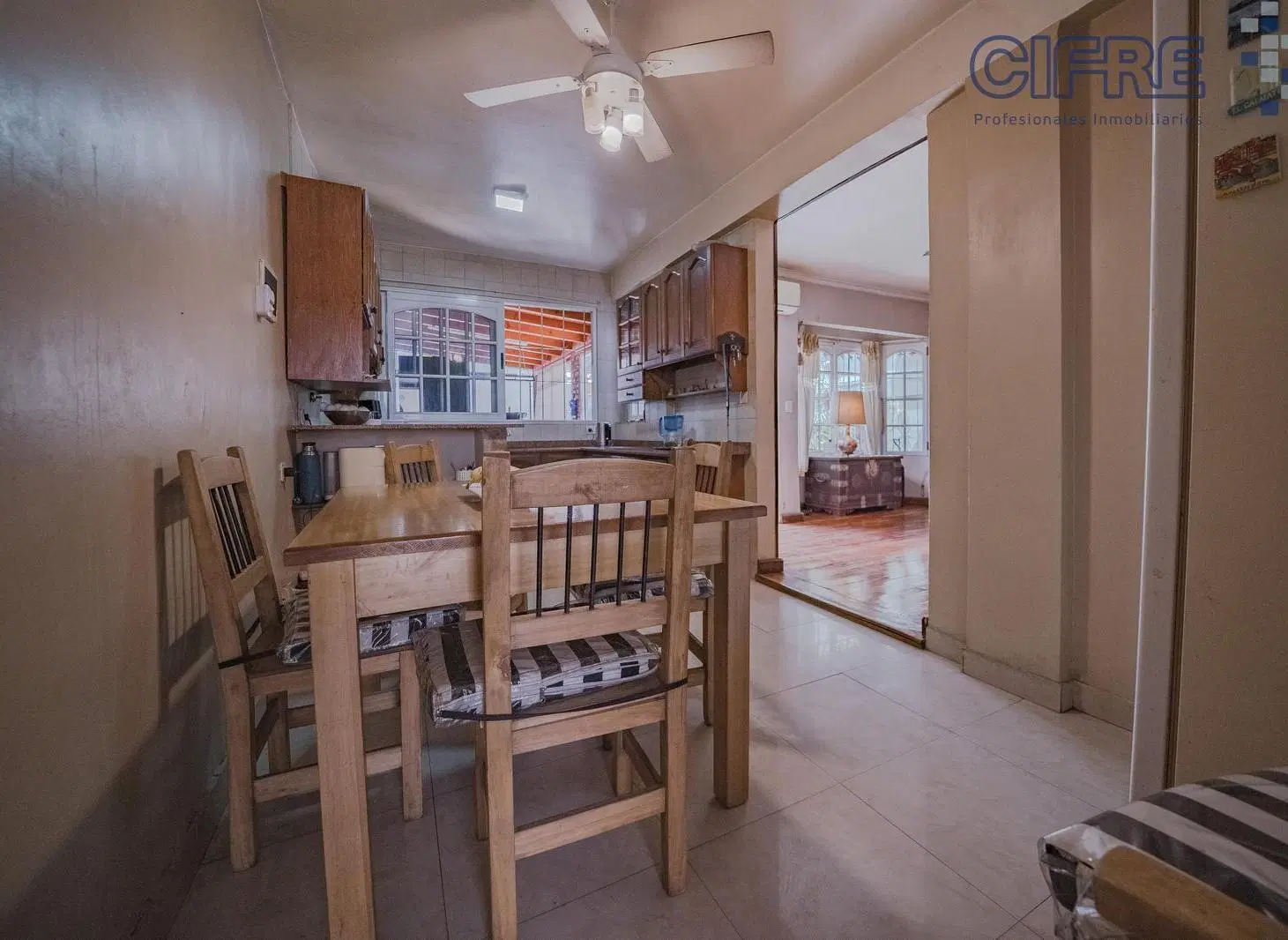 PH de 5 ambientes al frente con cochera, 2 baños y patio Villa Pueyrredon 5