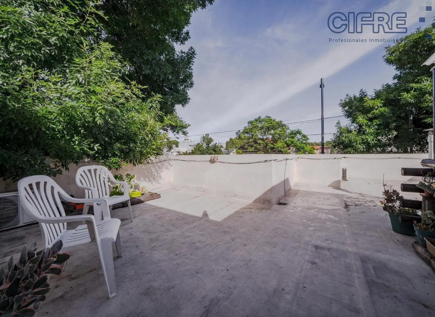 Casa - Villa Pueyrredón, 4 ambientes. patio, jardín, quincho, terraza , hermosa! lote 8,66x16,20 3