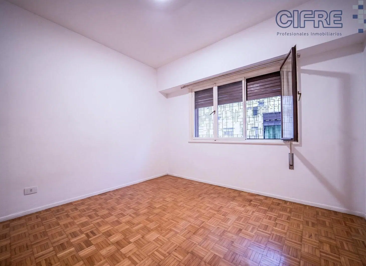 Departamento en Palermo de 3 ambientes con 2 baños y balcón. VENTA CON RENTA DE USD 500.- 3