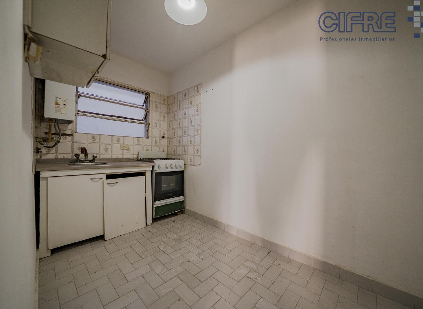 Foto de Terreno /Edificio en Block tres plantas sobre lote propio Villa, imagen 4