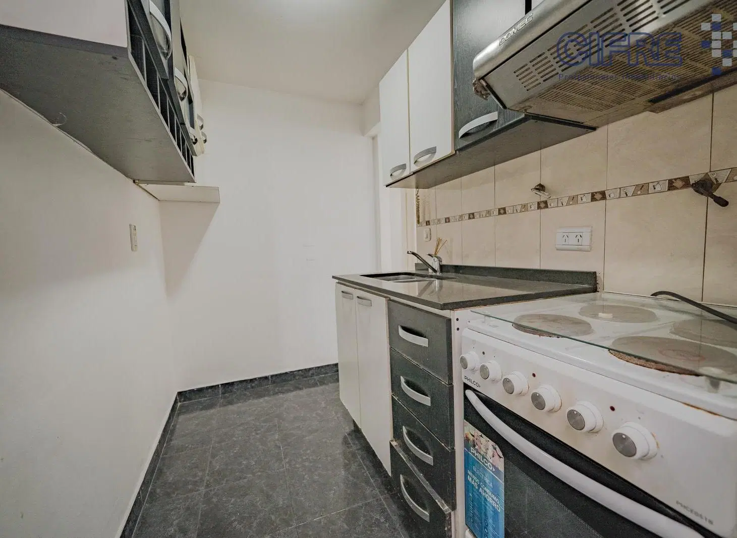 Departamento en Paternal 2 ambientes con pequeño patio cubierto. - Excelente rentabilidad actual %9 5