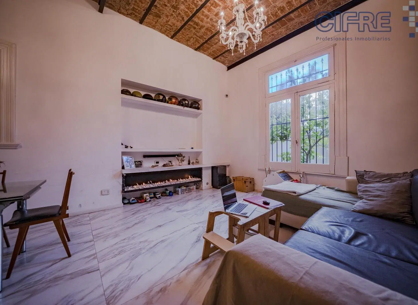 Espectacular Casa de 3 ambientes en 3 plantas con garaje, quincho y parrilla en Villa Pueyrredón 4