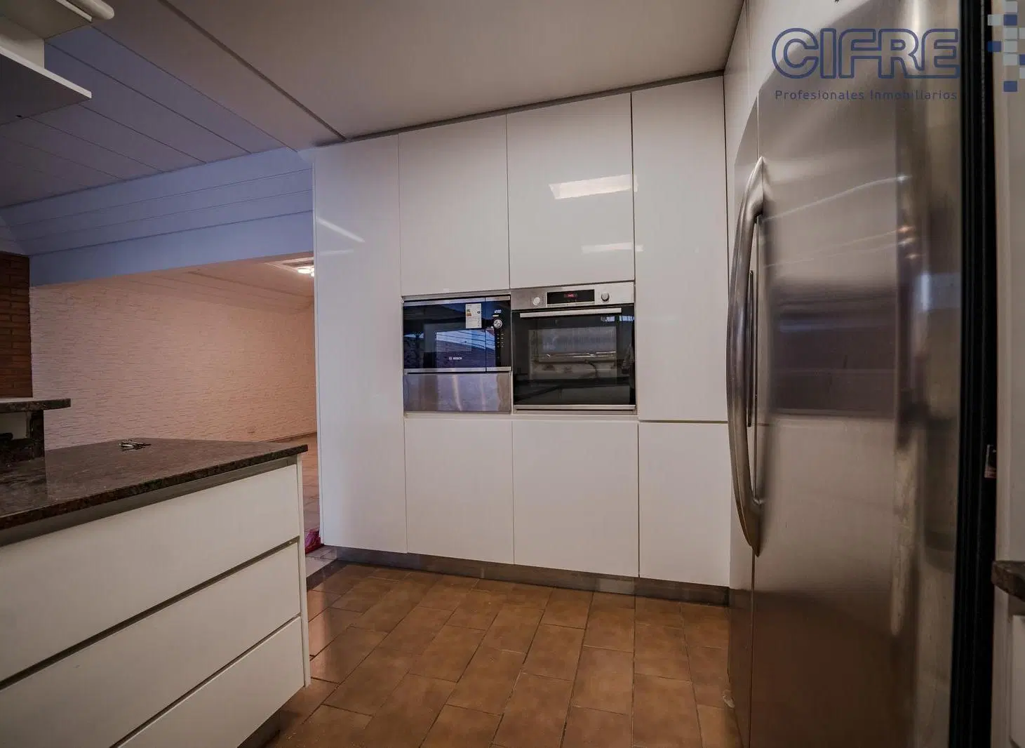 Casa lote 13x45 de todo en PB 5 ambientes jardín, pileta, quincho y cocheras  en Villa Pueyrredon 2