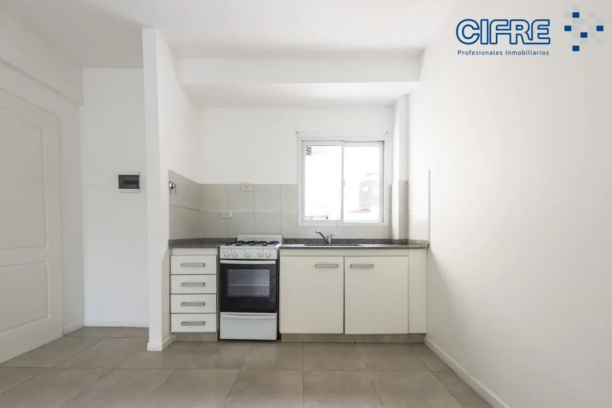 Departamentoen alquiler 1 ambiente con balcon al frente 1