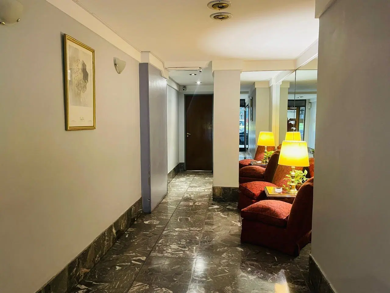 Departamento de 3 ambientes con balcón y cochera 5