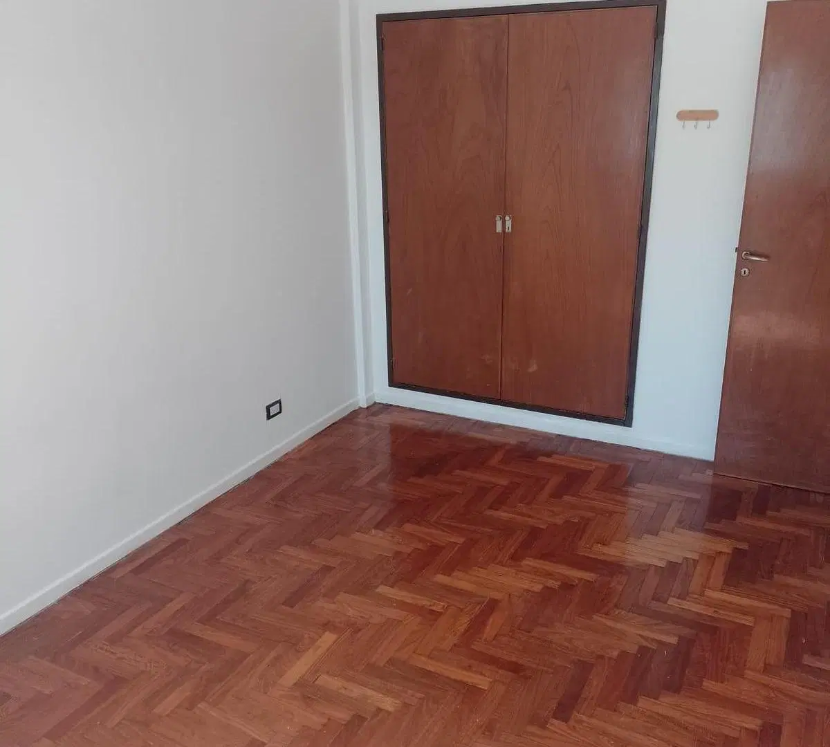 Departamento 2 ambientes en  Villa Pueyrredón en 3er piso por escalera. 5