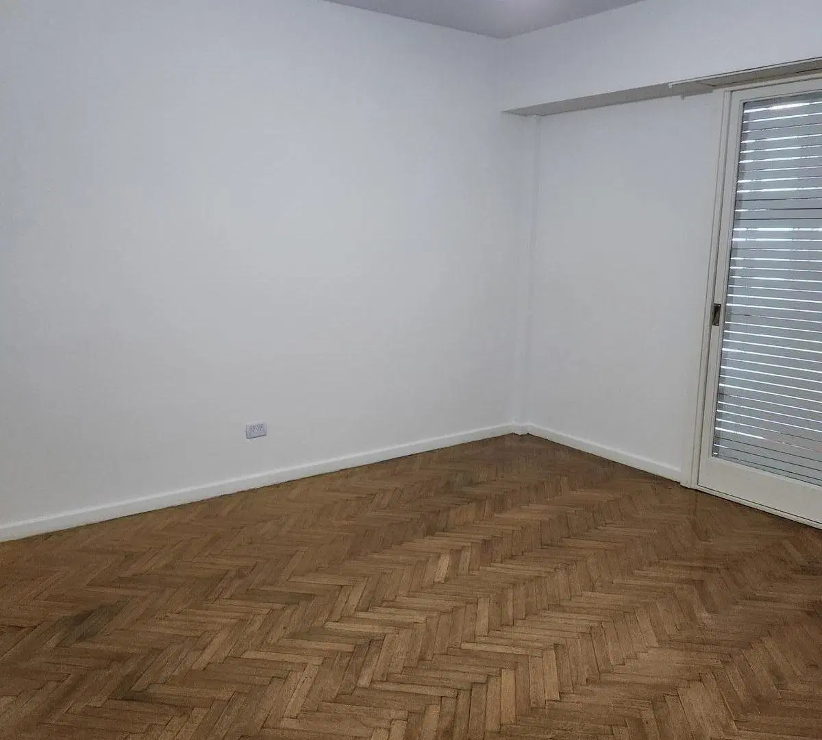Departamento de 2 ambientes, 1er piso por escalera Lavadero independiente. 1