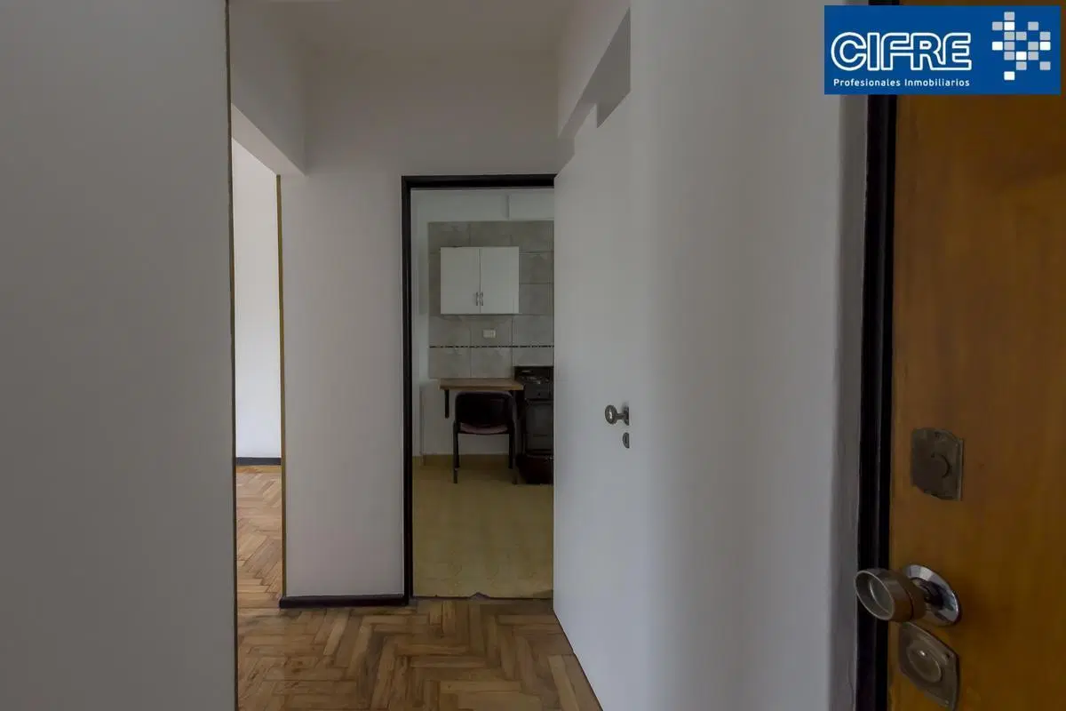 Departamento de 2 ambientes al frente balcón vista abierta, cocina separada 5