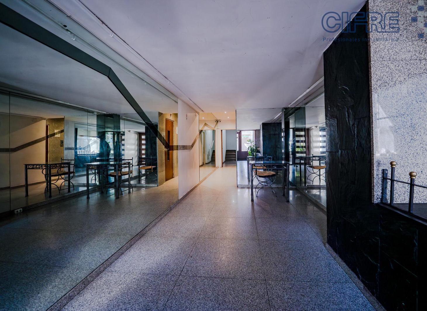 Foto de Departamento Monoambiente con Patio Apto Profesional en Monroe y Av, imagen 3