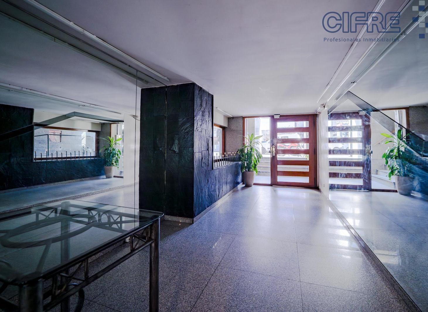 Foto de Departamento Monoambiente con Patio Apto Profesional en Monroe y Av, imagen 5
