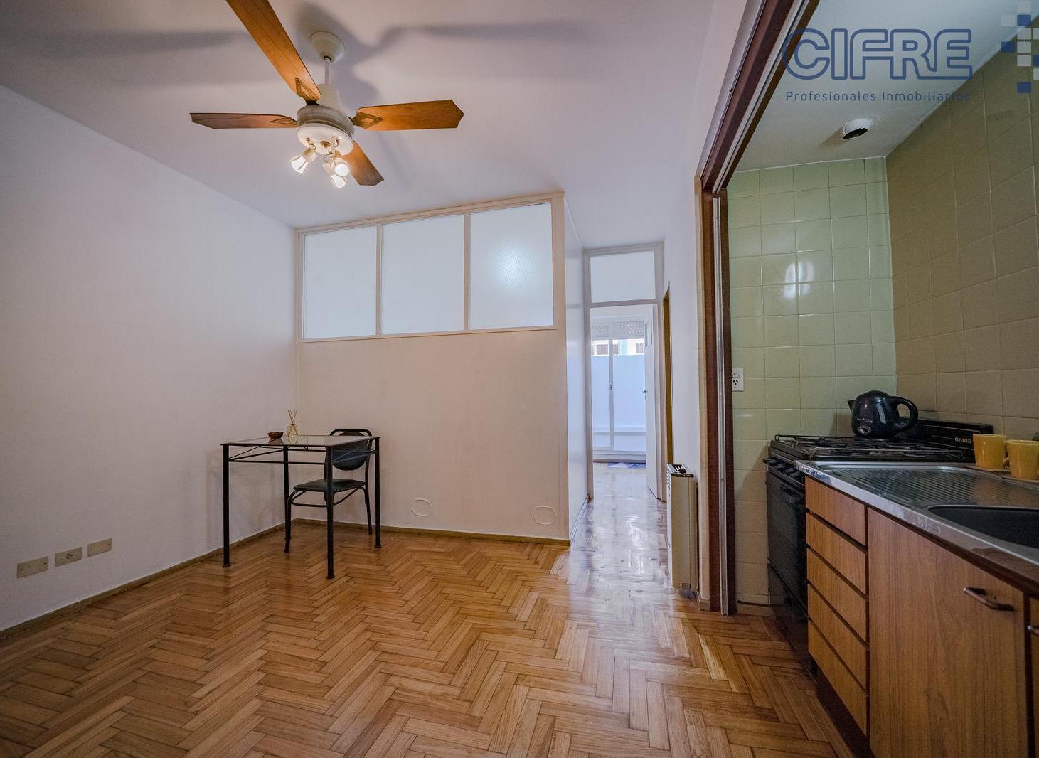 Foto de Departamento Monoambiente con Patio Apto Profesional en Monroe y Av, imagen 4