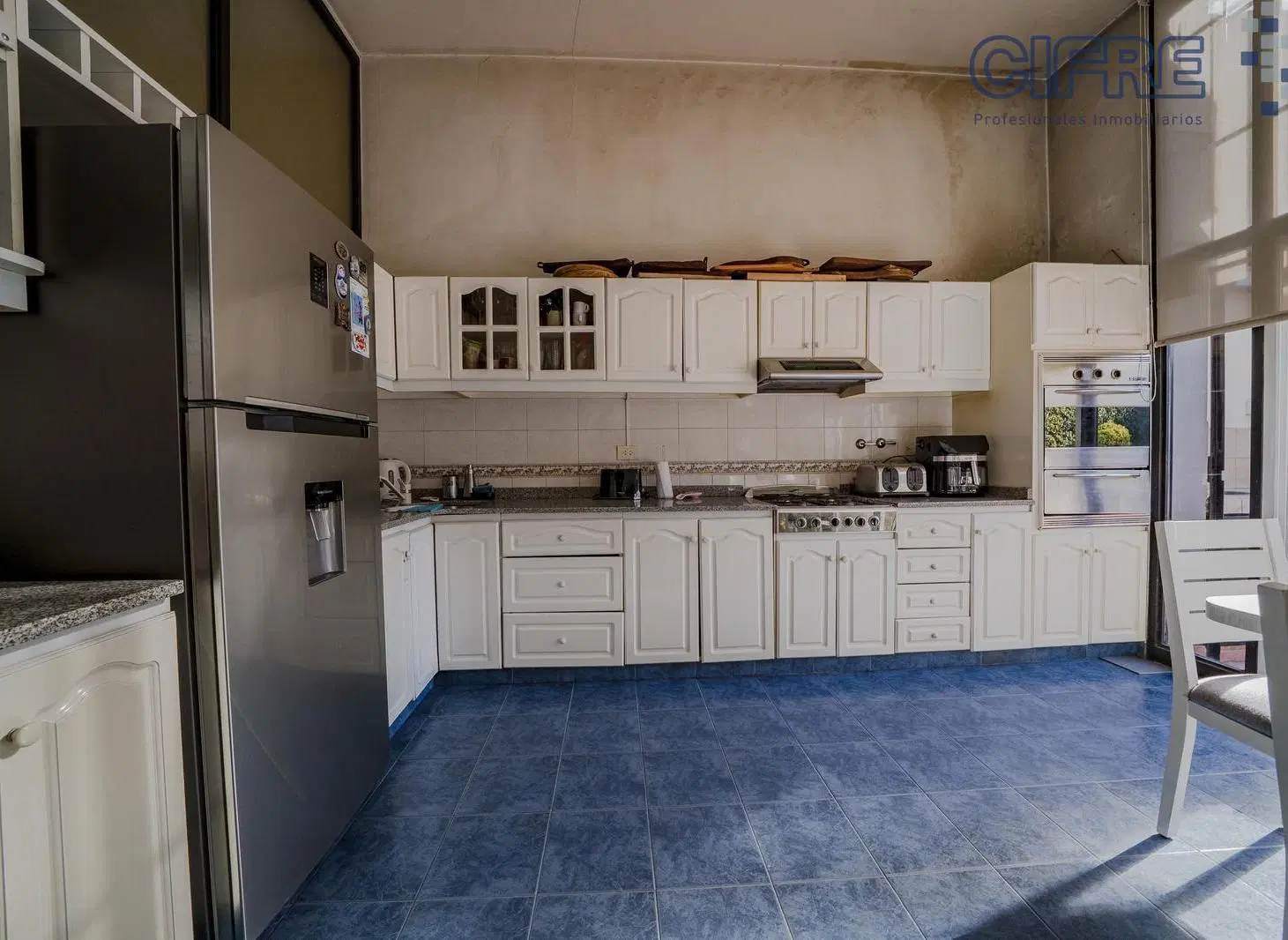 Casa en 2 plantas 4 dormitorios   2 cocheras Jardín con parrilla Villa Devoto 8