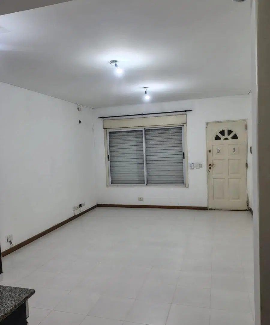 Departamento en PB monoambiente con patio en Villa Pueyrredon 4