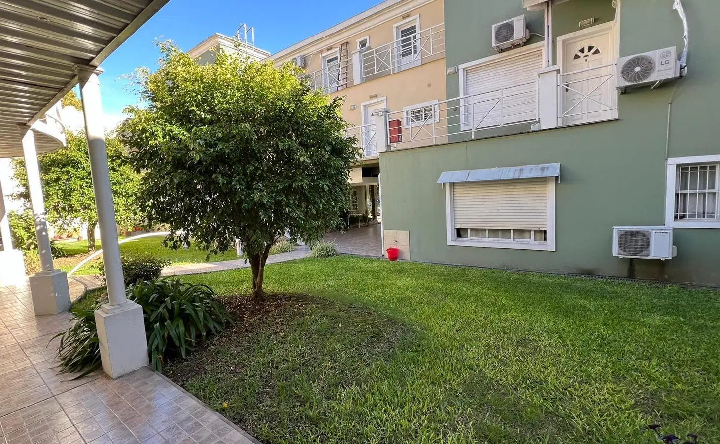 Departamento en PB monoambiente con patio en Villa Pueyrredon 2