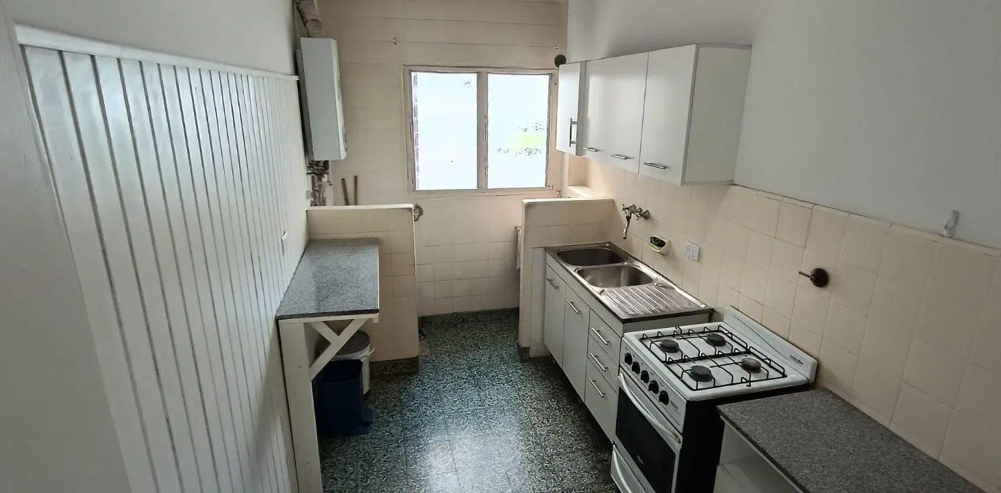 Departamento en Villa Devoto 3 ambientes al frente con balcon ycocina separada con lavadero luminoso 2