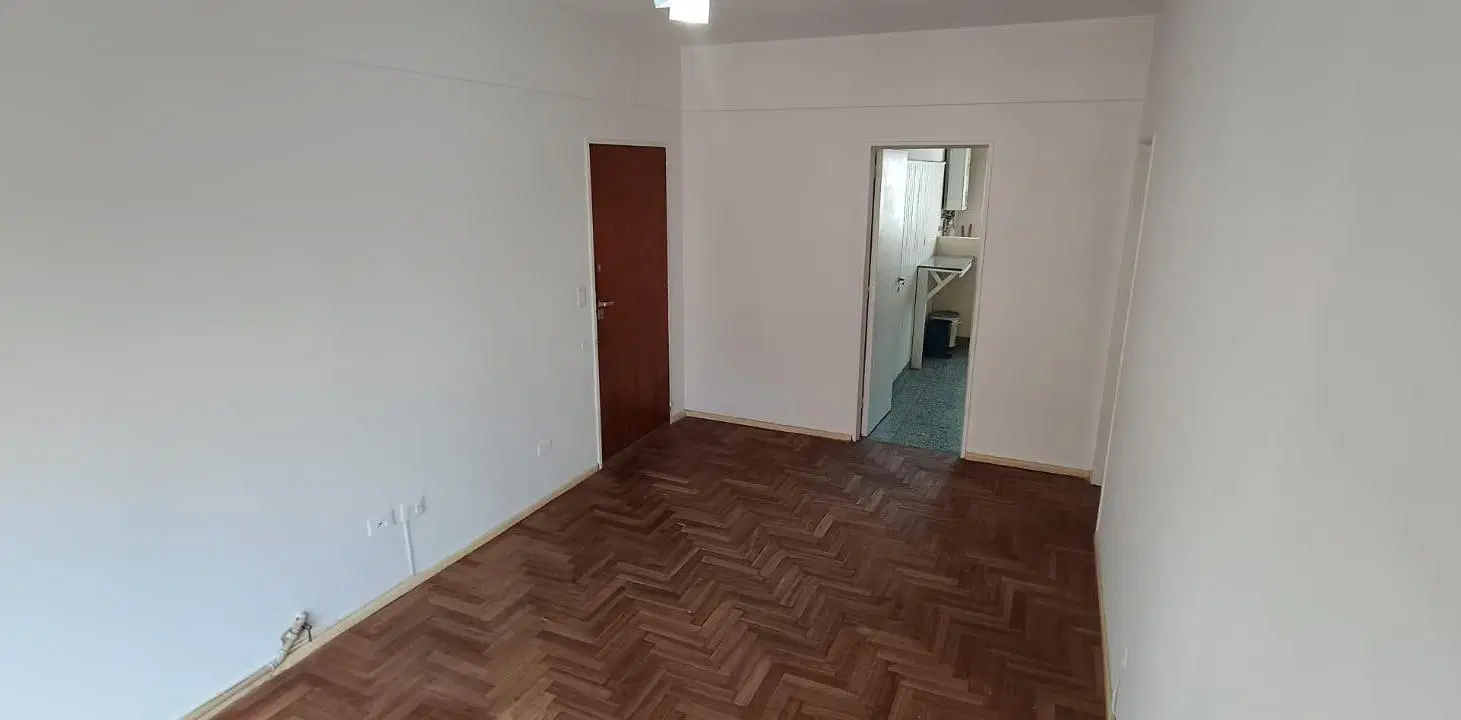 Departamento en Villa Devoto 3 ambientes al frente con balcon ycocina separada con lavadero luminoso 8