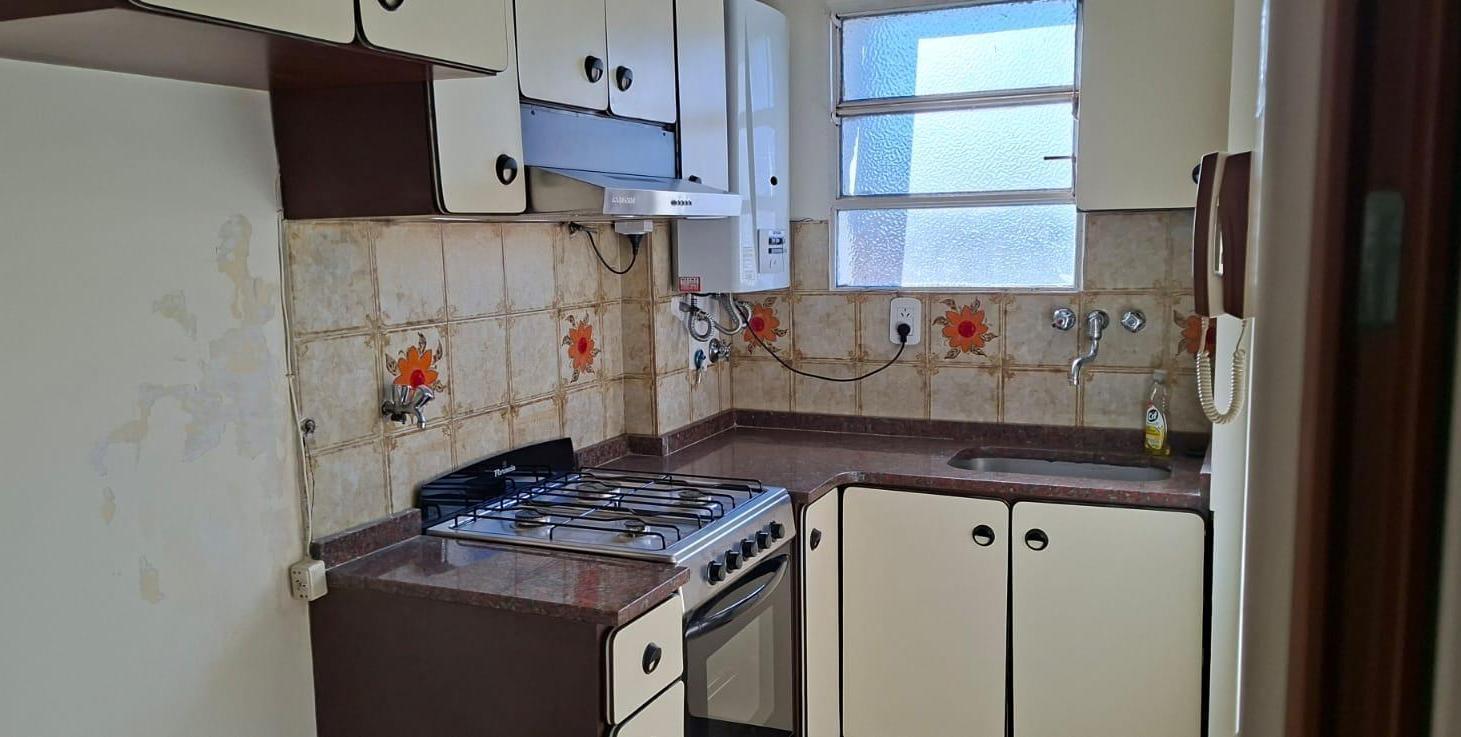 Foto de Departamento 3 ambientes al frente en Villa Pueyrredón, imagen 2