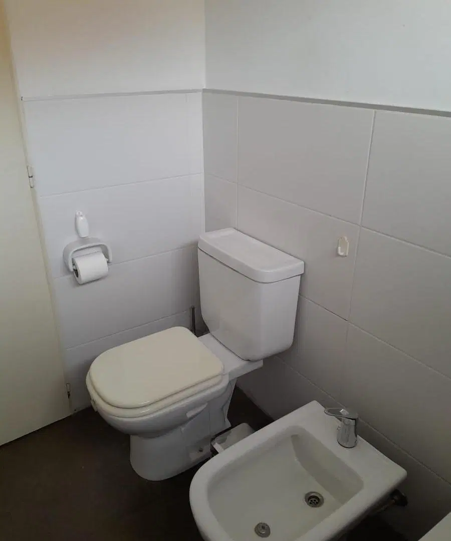 Departamento de 2 ambientes muy luminoso con cochera fija y cubierta 5
