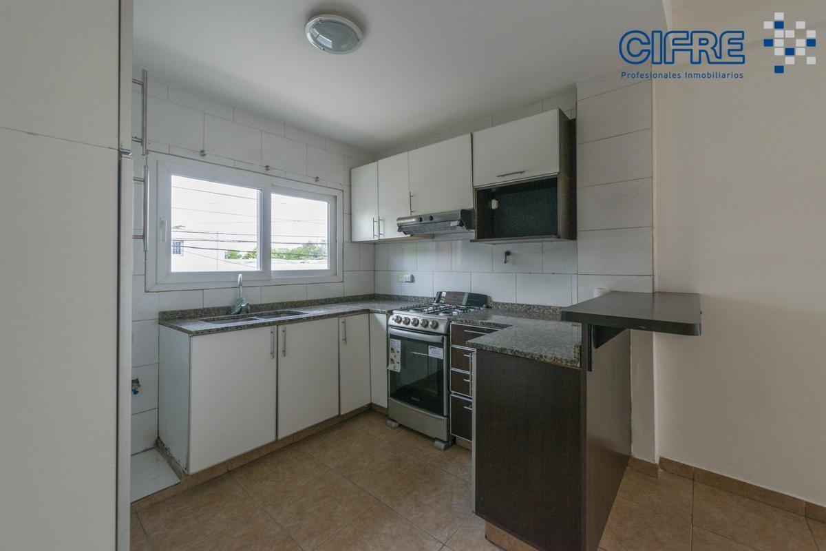 Foto de Departamento 3 ambientes baño y toilette balcón una cuadra Shopping Devoto, imagen 5