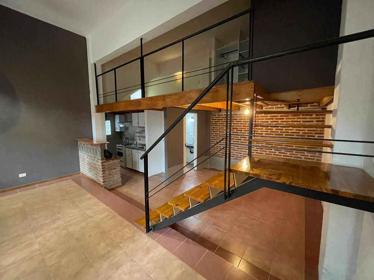 Foto de Espectacular PH tipo loft de 2 ambientes al frente con entrada, imagen 3